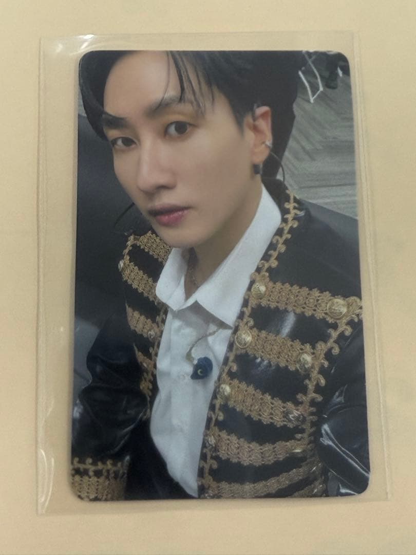 匿名配送 硬質ケース SMTOWN 6000円SUPER JUNIOR ウニョク