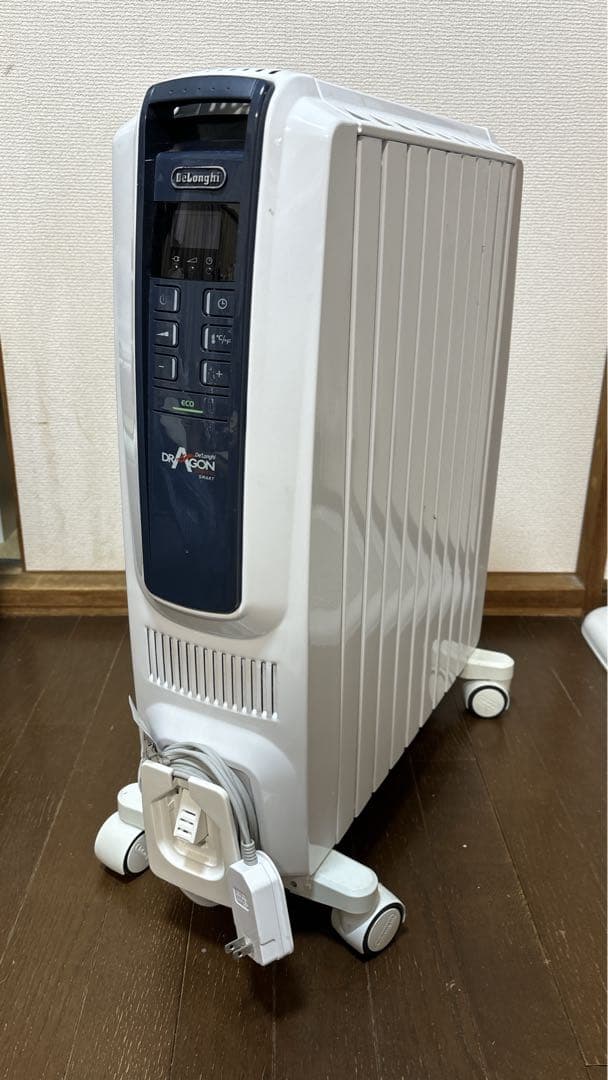 美品【暖房器】デロンギ オイルヒーター　価格：￥63,566 【10~13畳用】