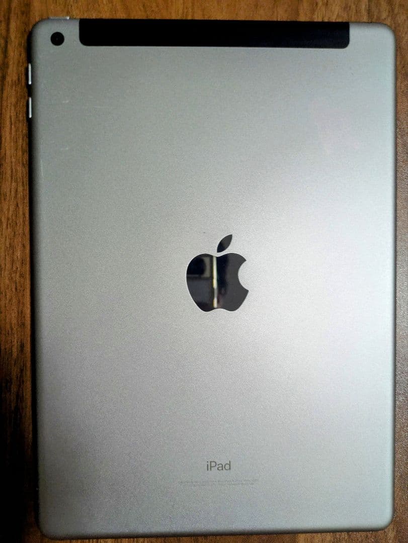 美品 Apple iPad本体 (第6世代) 32GB