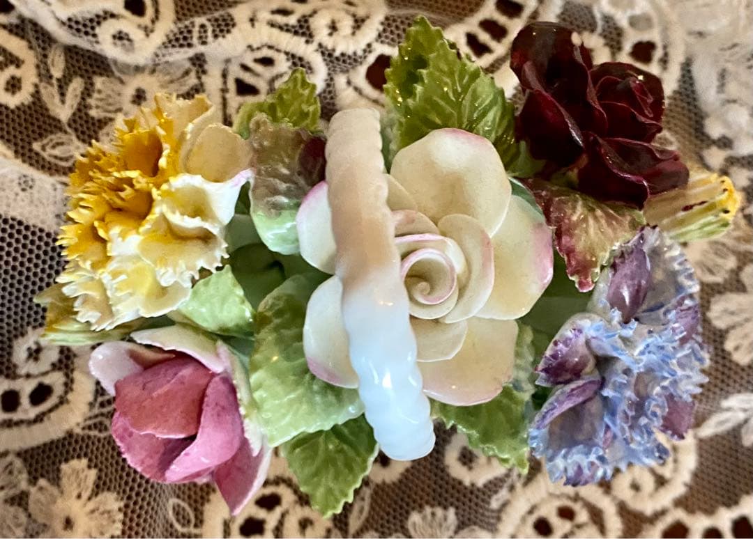 陶花　　4点セット　エンズレイ、ロイヤルドルトン、ロイヤルアデレイ