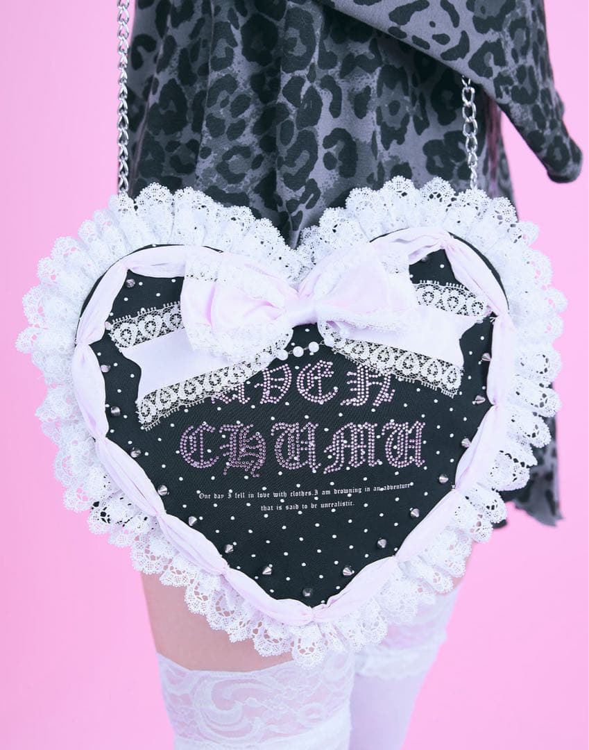 バッグ AVENCHUMU Love heart's cake pochette
