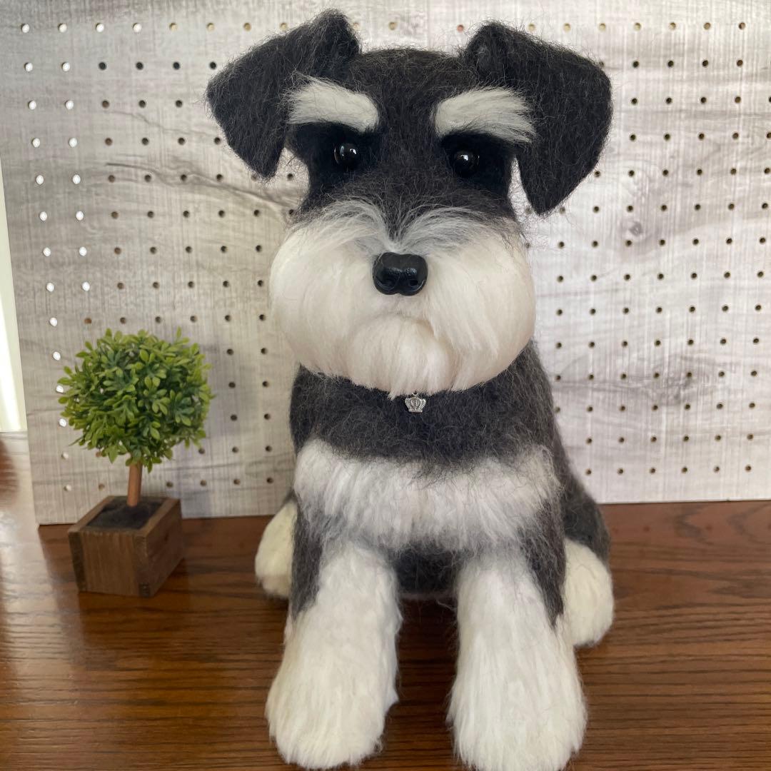 羊毛フェルト　ミニチュアシュナウザー　ブラック&シルバーちゃん　BIGサイズ
