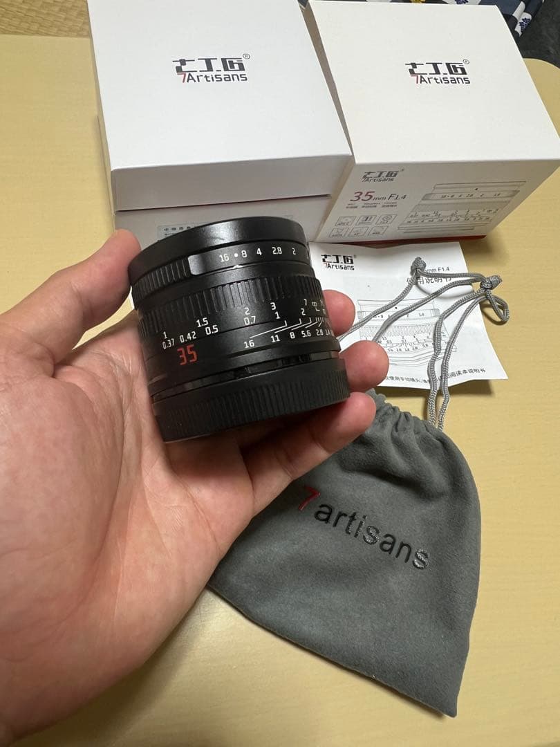 7Artisans APS-C 35mm F1.4レンズ