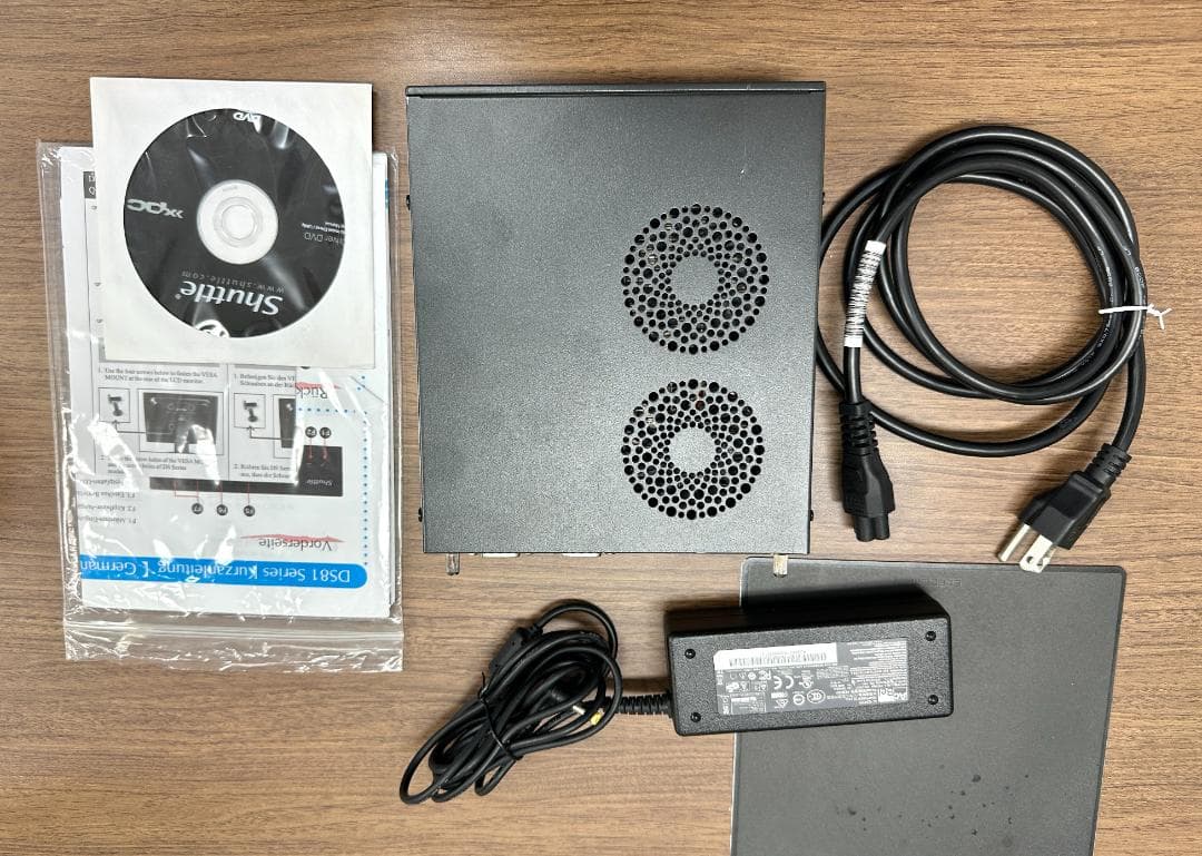 ミニPC Shuttle DS81 +i7-4790S +256GBSSD+8GBDIMM