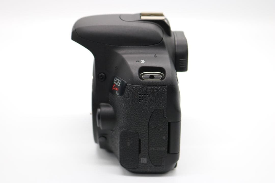 超美品　【Canon EOS Kiss X9i トリプルレンズセット】 安心取引