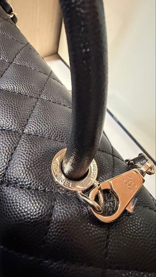 未使用級　シャネル　CHANEL ココハンドル29 フラップバック