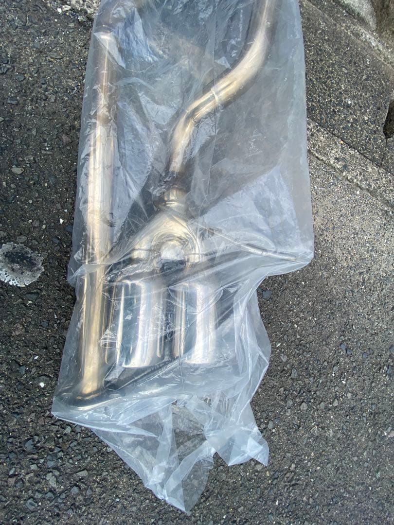 直接引取可・配達は着払い　タントカスタム la600s スリーキャッツマフラー