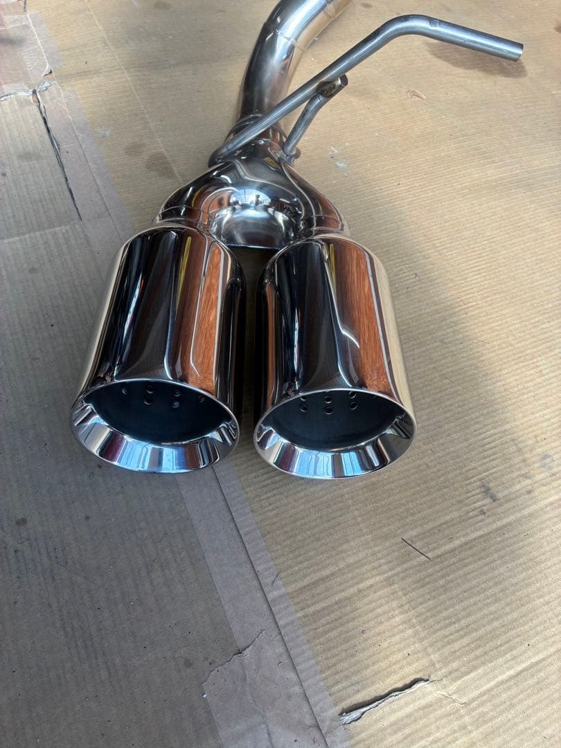 直接引取可・配達は着払い　タントカスタム la600s スリーキャッツマフラー