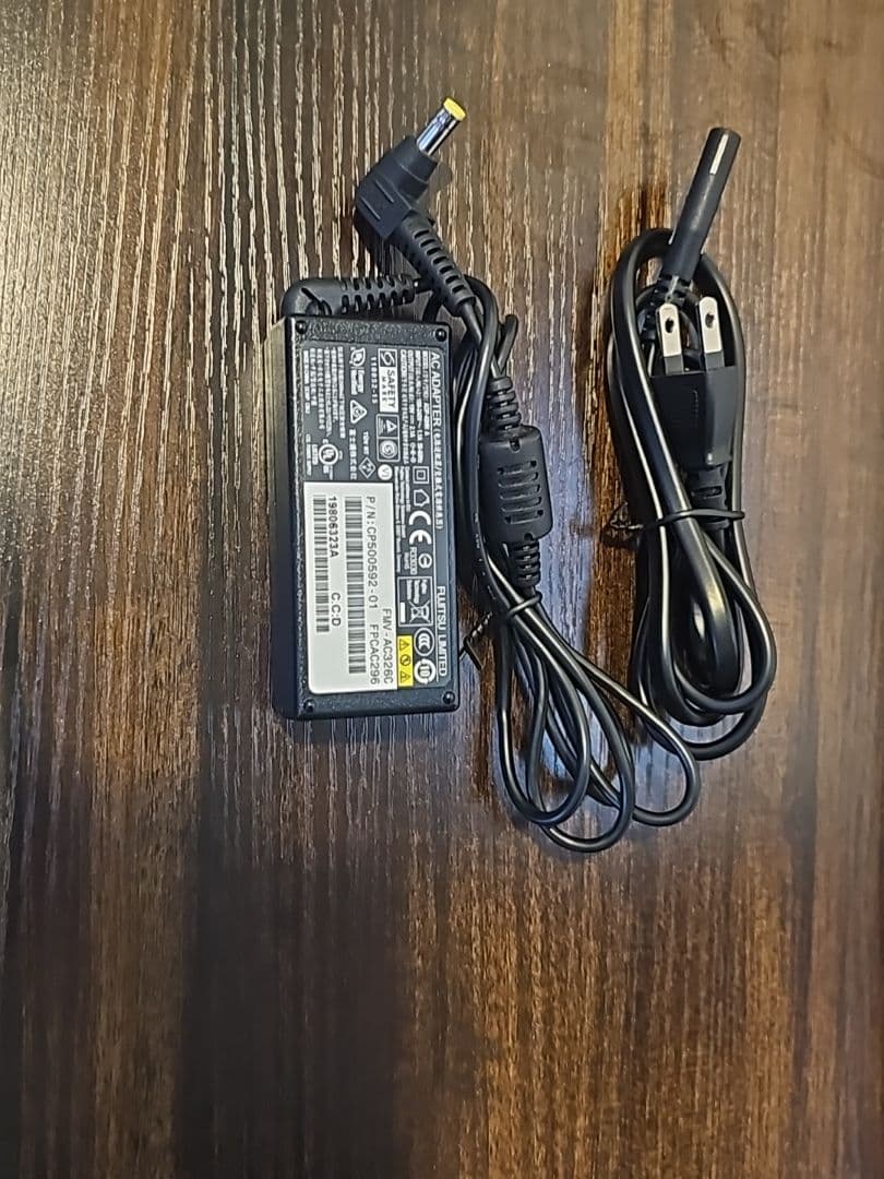 美品☆富士通 U939A/i5-8365U/Windows11/大容量バッテリー