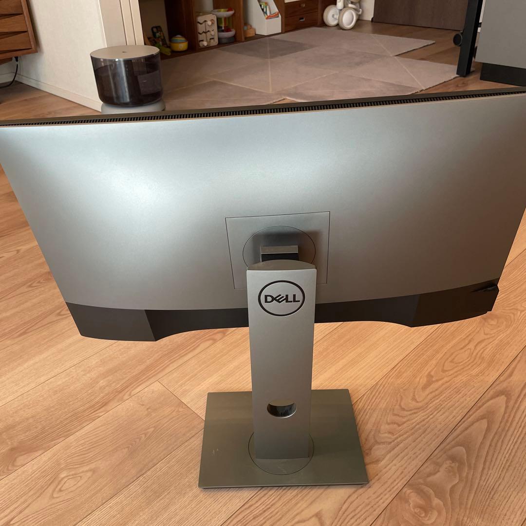 Dell U2720QM モニター