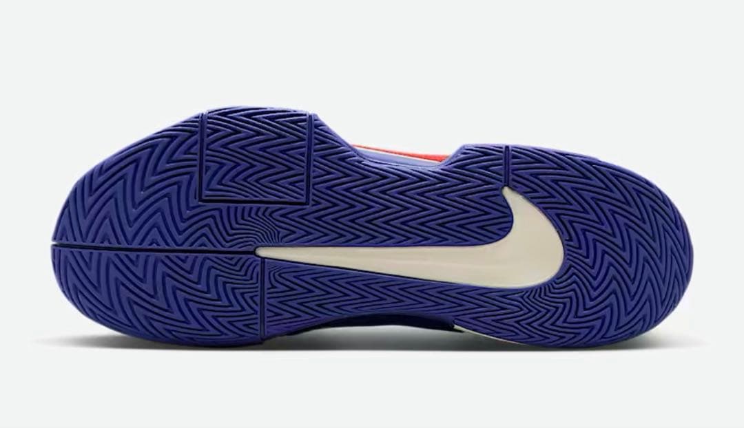 使用2時間 ほぼ新品 NIKE テニスシューズ GP チャレンジ Pro