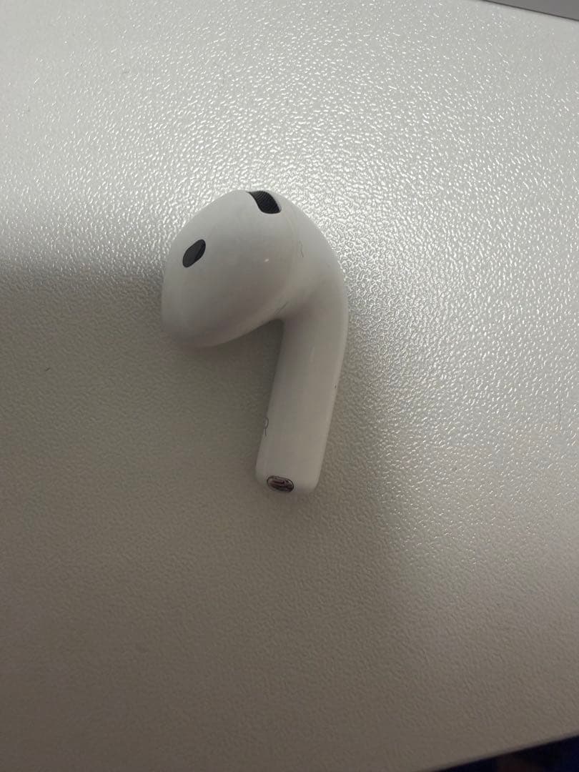 AirPods4 ケース付き片耳(右耳) ANC搭載モデル