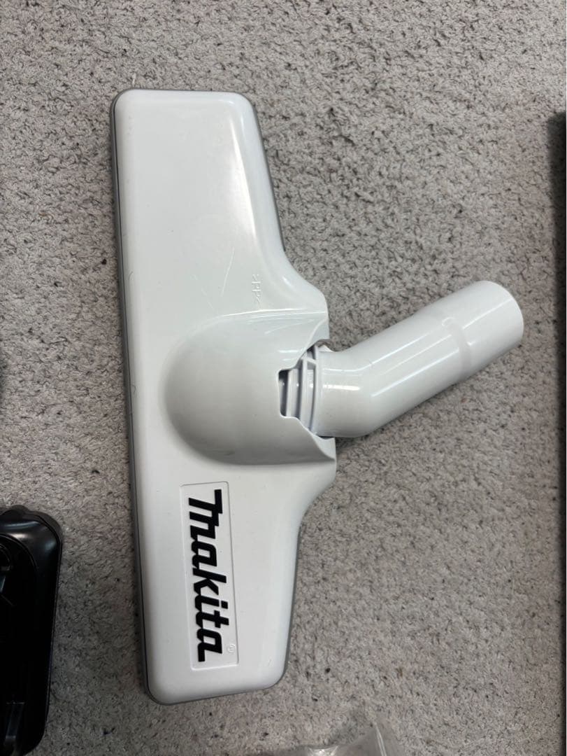 Makita CL107FD 充電式クリーナー【付属品付】