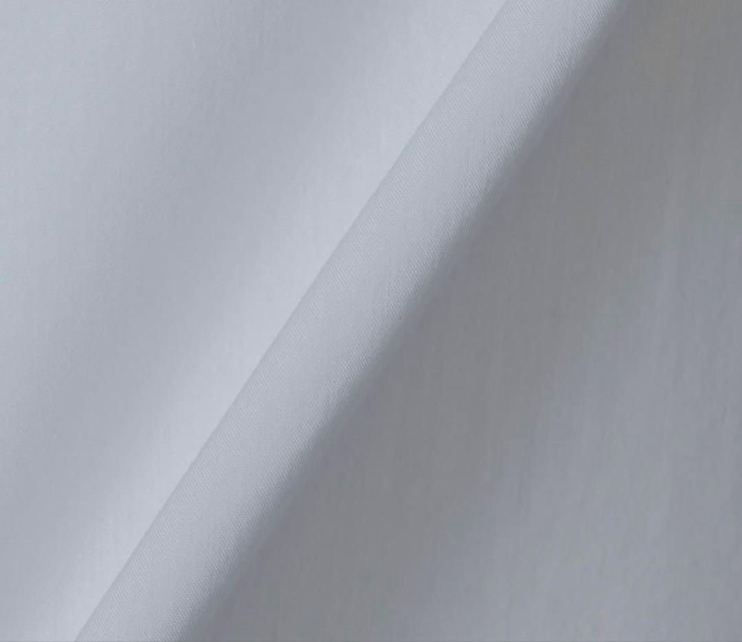 lohen ローヘン　バックスリットオーバーサイズシャツ　White 新品