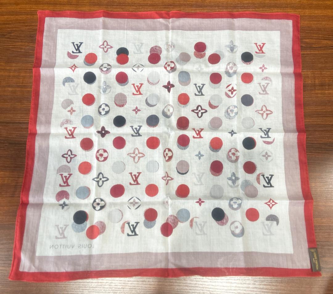 美品 LOUISVUITTON ルイヴィトン 大判ハンカチ 送料込み