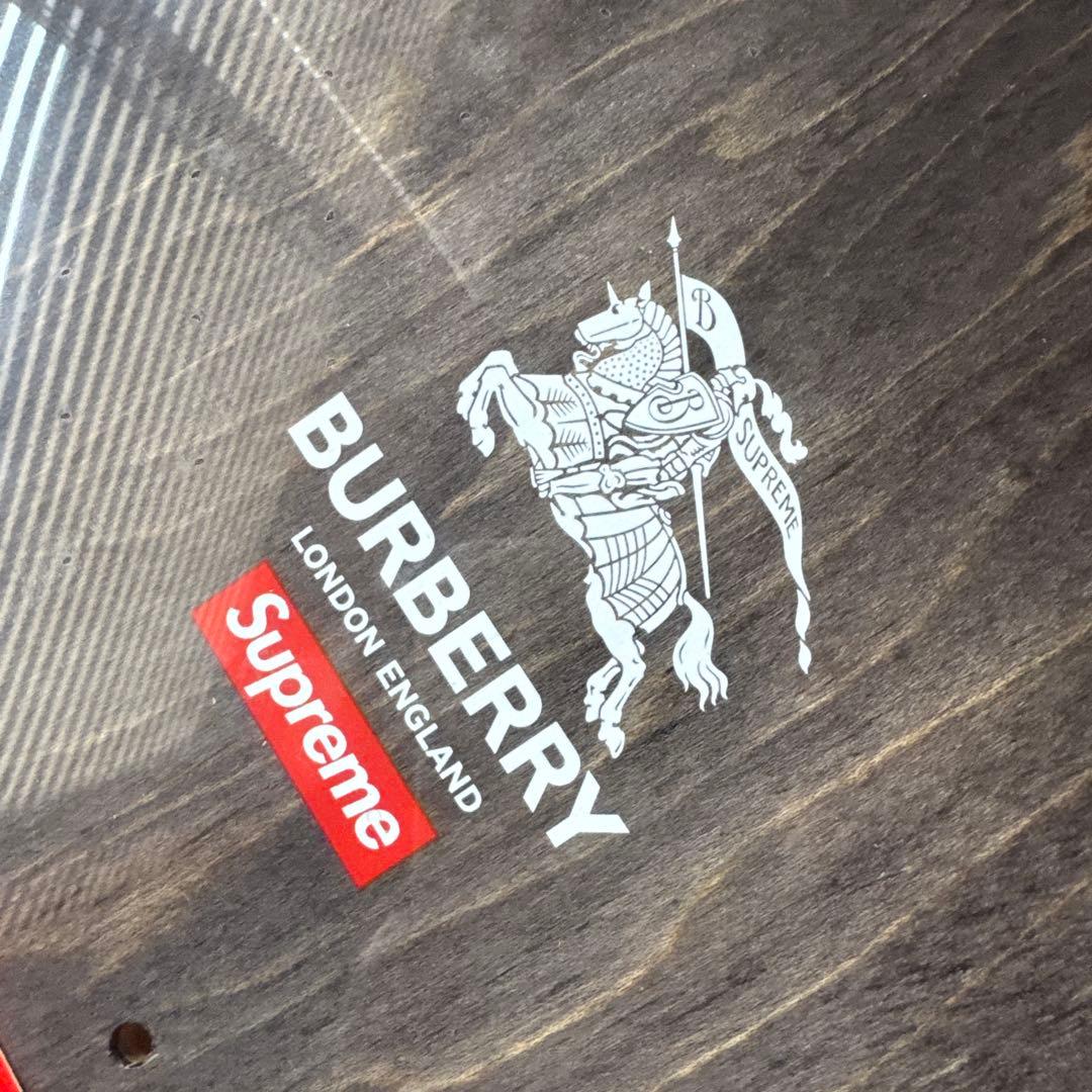 Supreme バーバリー コラボ スケートボード
