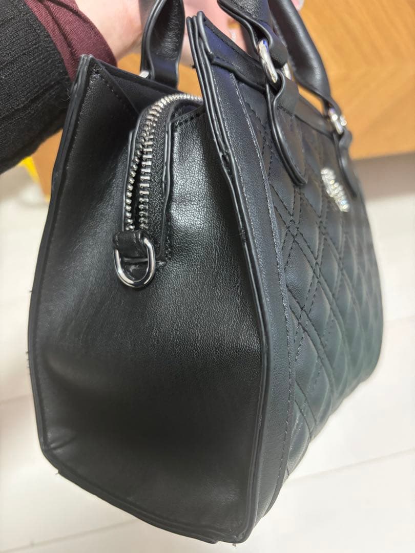 黒 GYDA ハンドバッグ