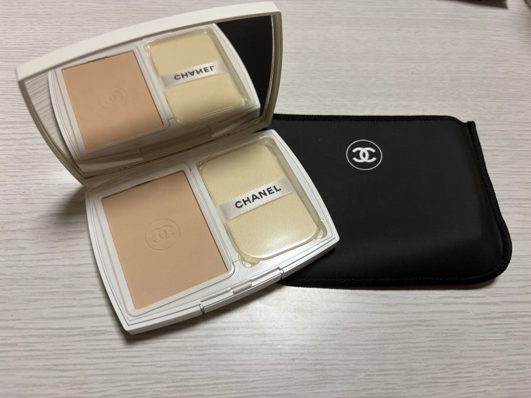 CHANEL ルブラン ブライトニング コンパクト ファンデーション BD01