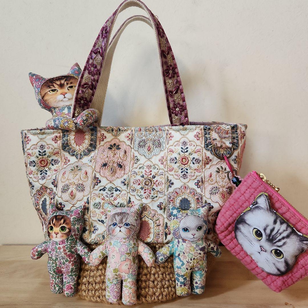 れ*ゃ様 コヤンイサムチョン　インド刺繍生地のカゴバック　ハンドメイド