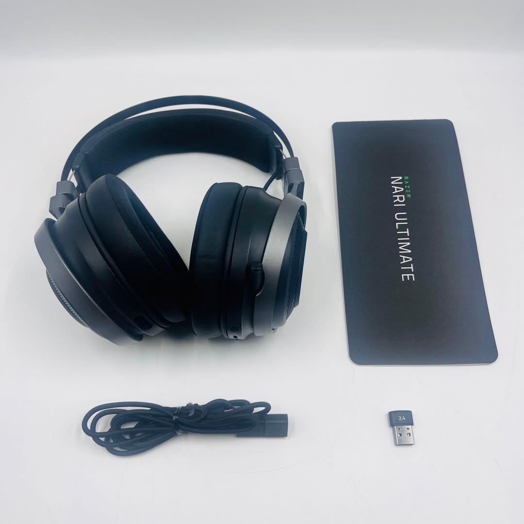 Razer NARI ULTIMATE ヘッドセット　ゲーミング　レーザー