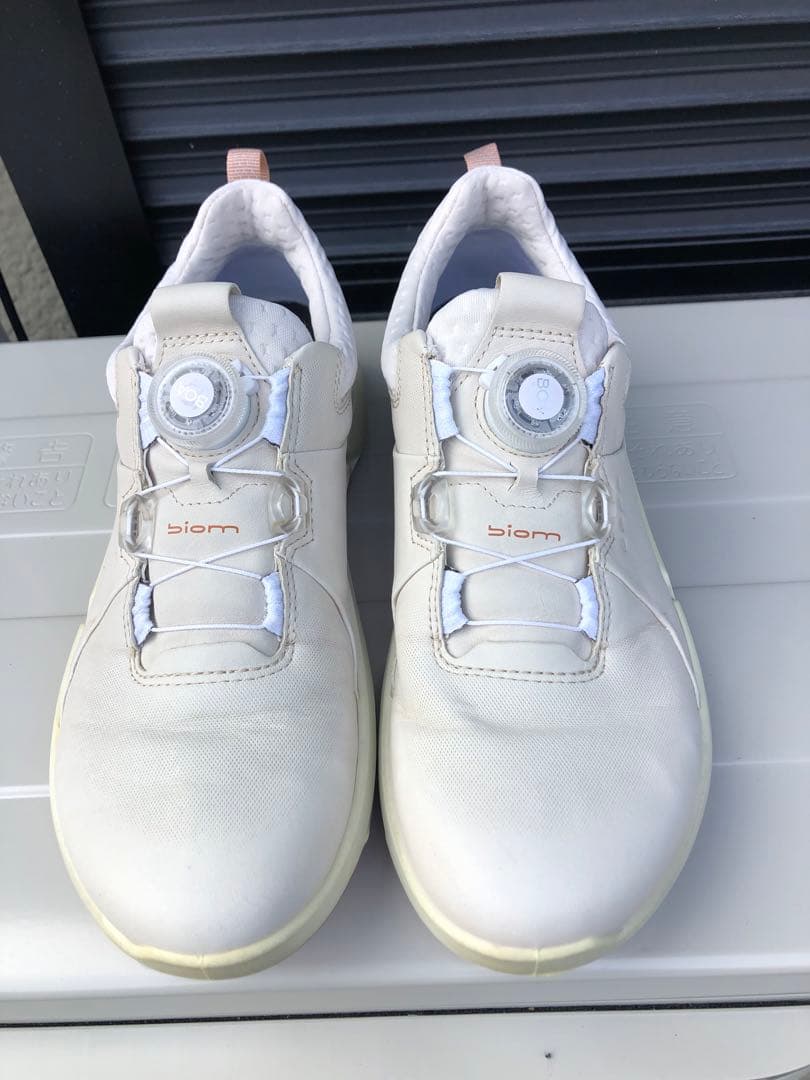 324番 超美品ECCO biom ゴルフシューズ38 24.0cmスパイクレス