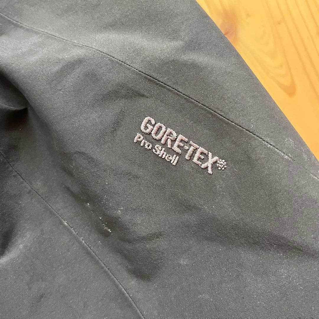 さ*ら様 カナダ製　ARC'TERYX アークテリクス アルファ SVジャケット