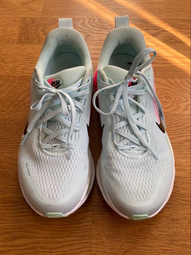 【26cm】ナイキ　ボメロ18 メンズ