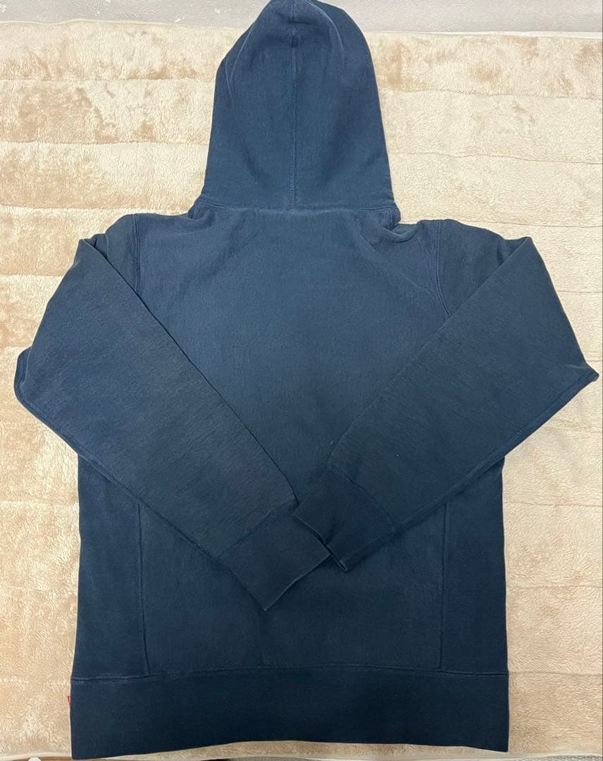 SUPREME ロゴフーディ Mサイズ　カナダ製