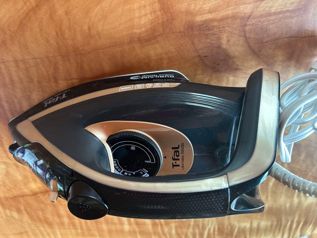 【美品】ティファール ／スチームアイロン ／アルティメット 6828