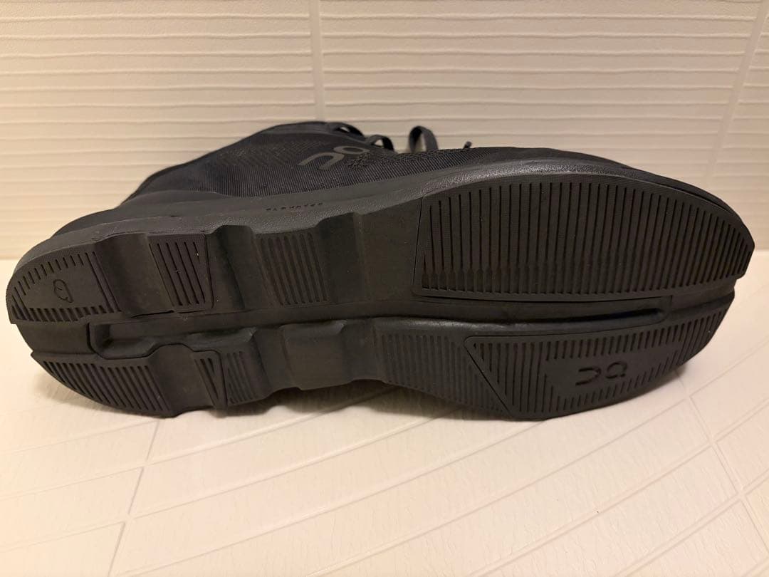 【Onスニーカー】Cloudzone Black | JP 26.5