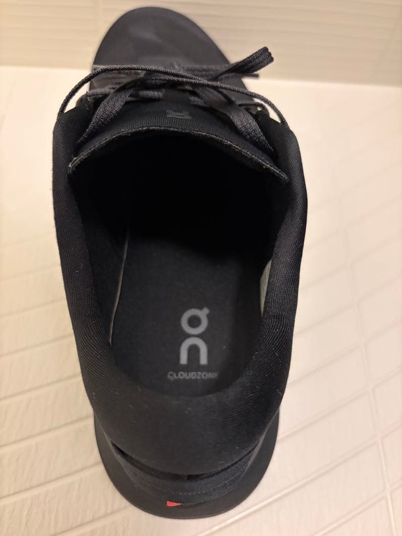 【Onスニーカー】Cloudzone Black | JP 26.5