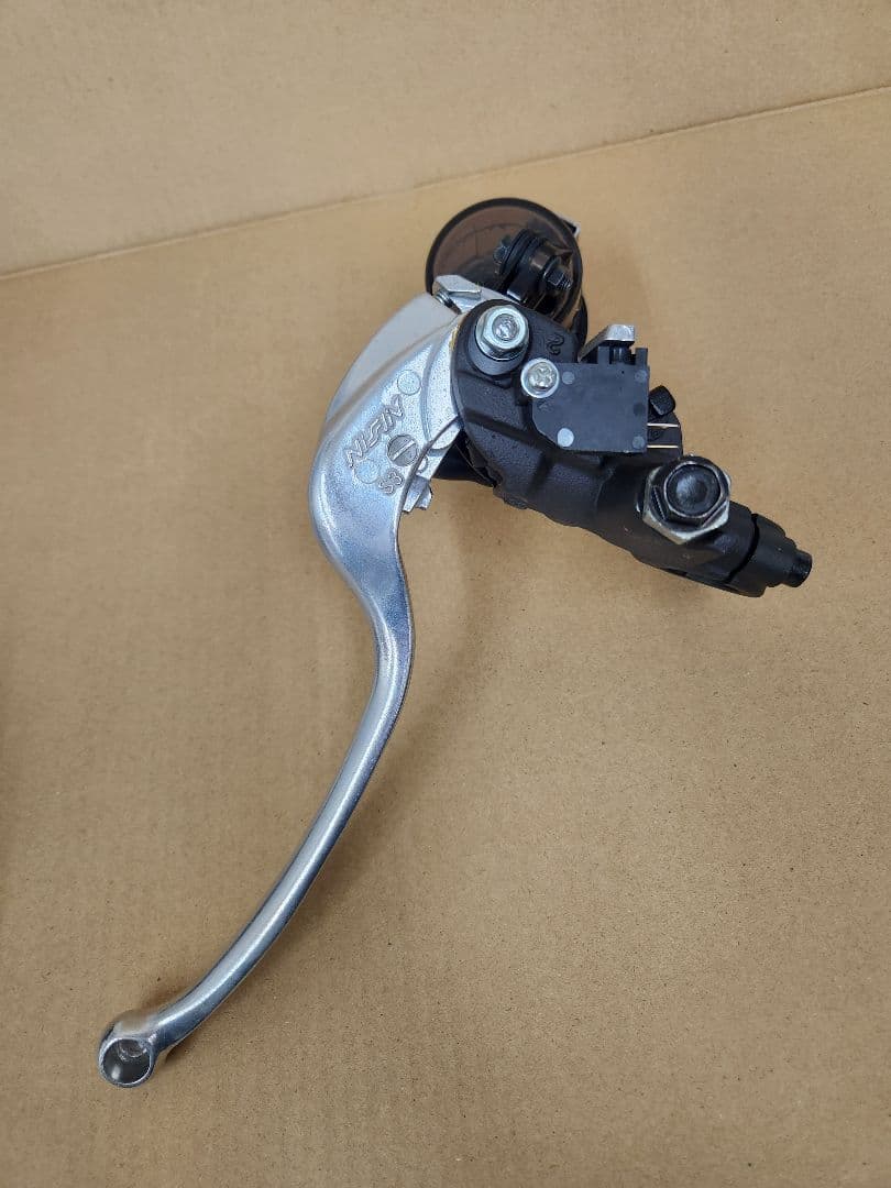 値下げKAWASAKI純正ブレーキマスターシリンダーとクラッチレバーZ900RS