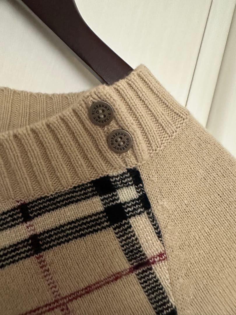 期間限定セール‼︎BURBERRY チェック柄ニットセーター 長袖 ベージュ極美品