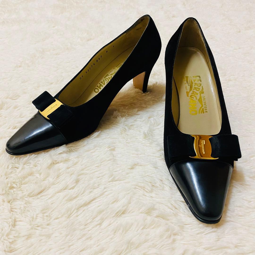 未使用級！Salvatore Ferragamo ヴァラリボン　パンプス