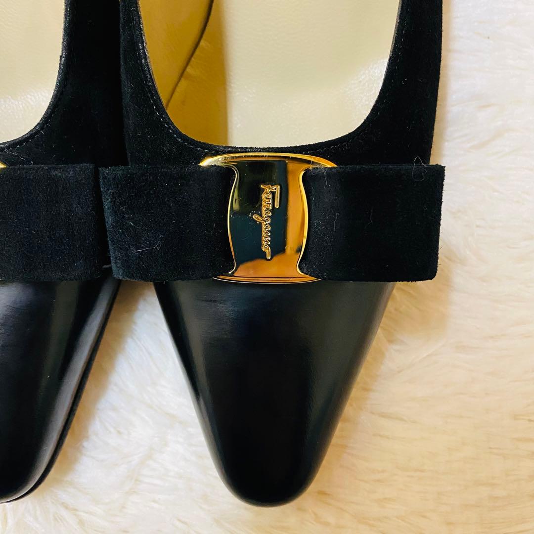 未使用級！Salvatore Ferragamo ヴァラリボン　パンプス