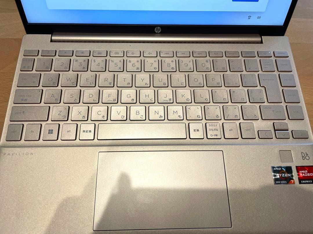 HP Pavilion Aero Laptop13-be0000 メモリ16GB