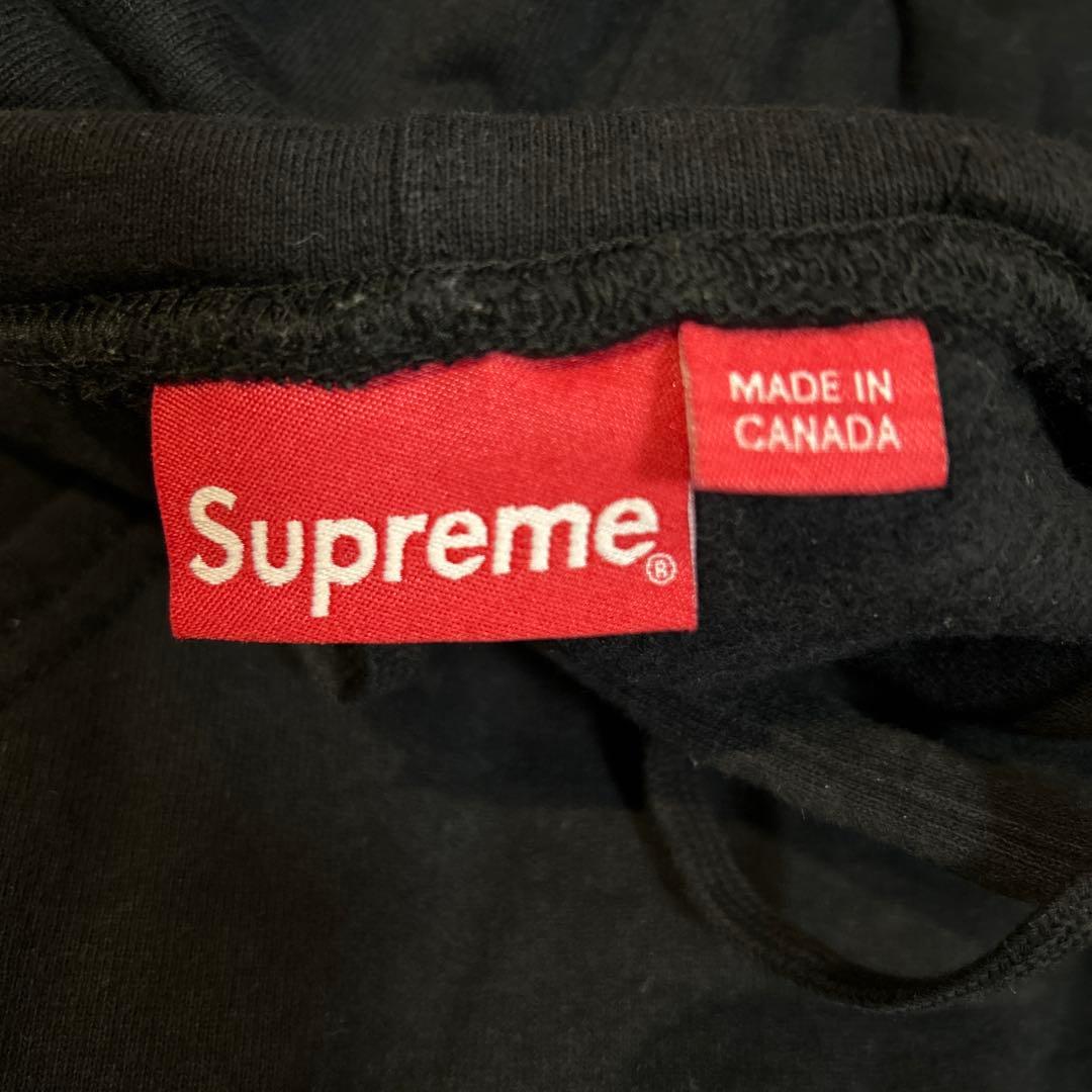 G*様 Supreme パーカー　Mサイズ　カナダボディ