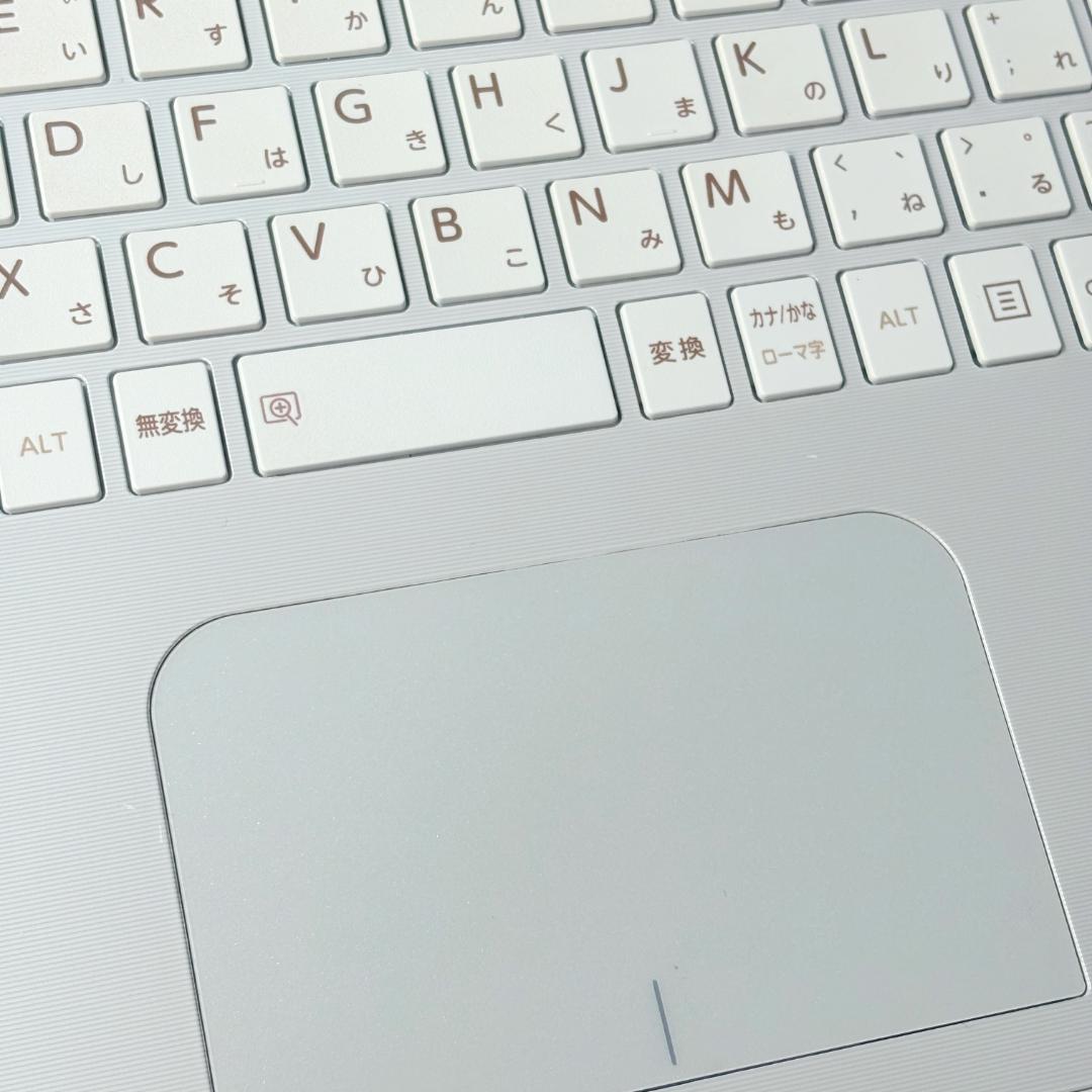 SSDで快速☆メモリ8G・カメラ・DVDマルチ・Win11ホワイトノートパソコン