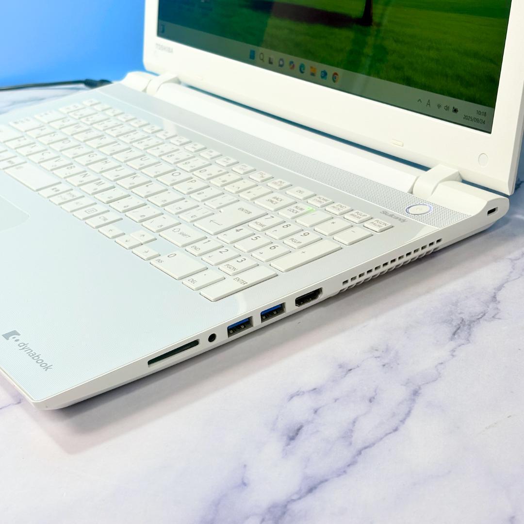 SSDで快速☆メモリ8G・カメラ・DVDマルチ・Win11ホワイトノートパソコン