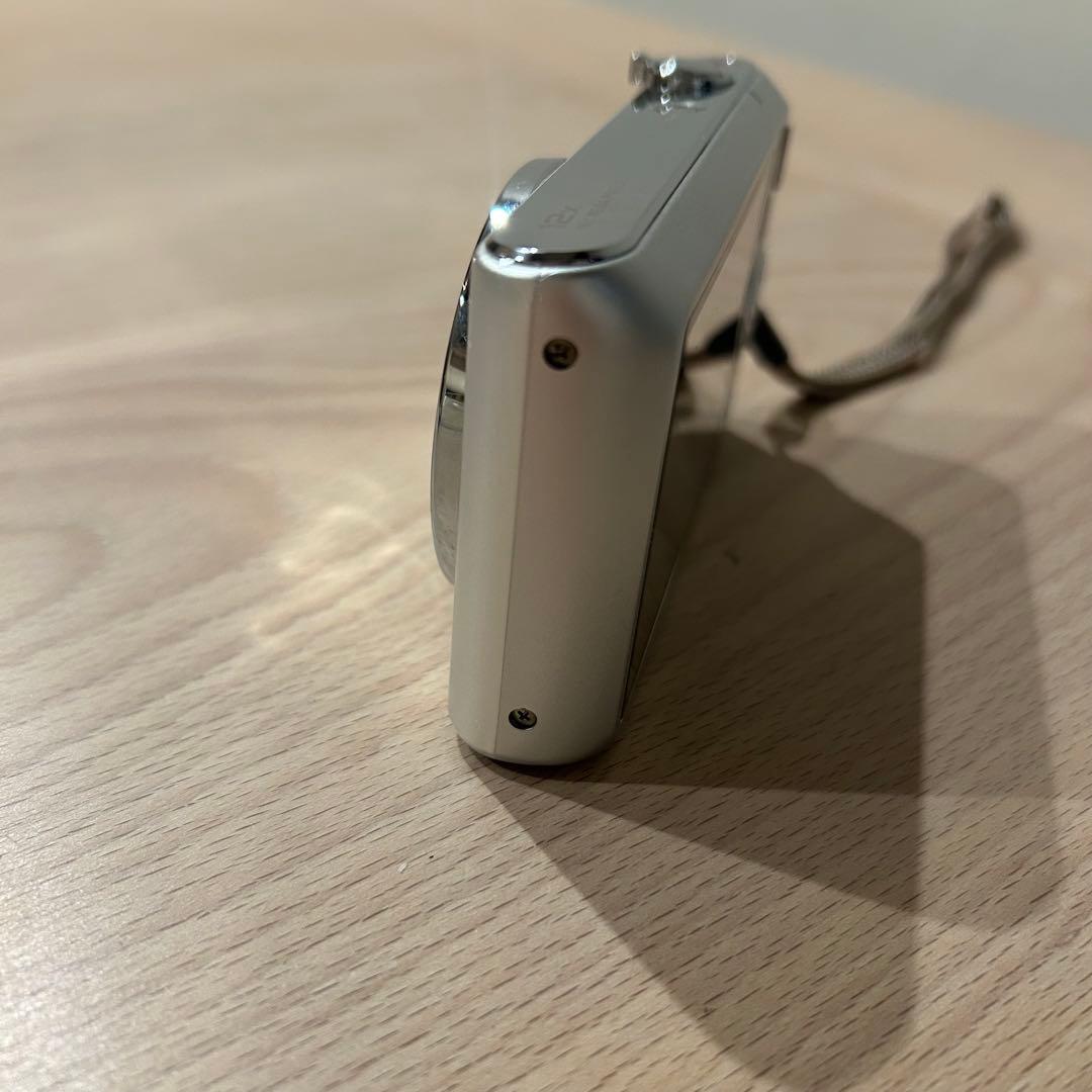 CASIO EXILIM EX-ZS180コンパクトデジタルカメラ デジカメ