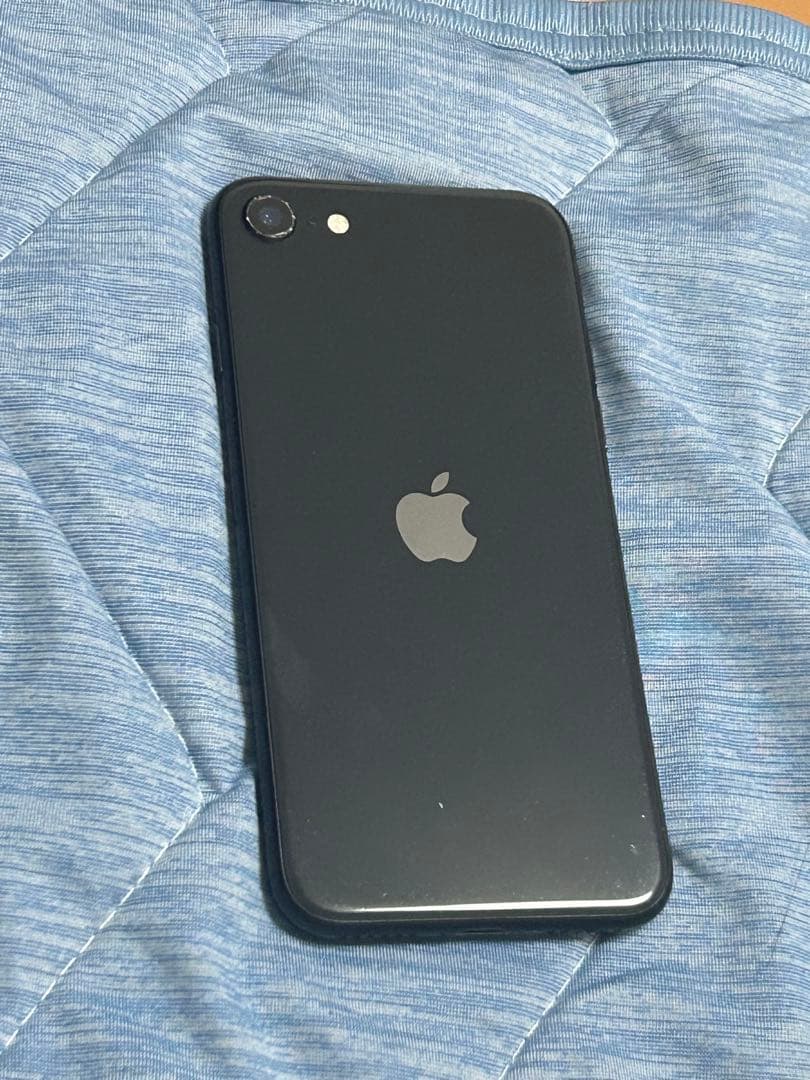 スマートフォン本体 Apple iPhone se