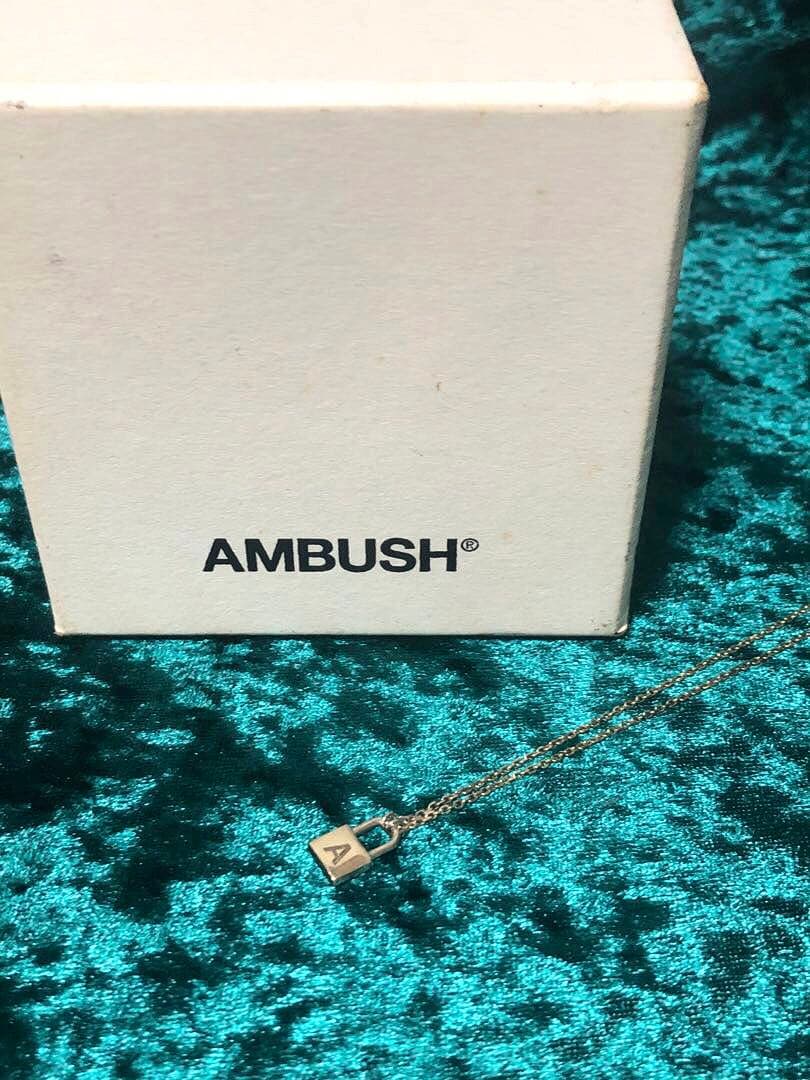 AMBUSH 南京錠 パドロック ミニ ネックレス