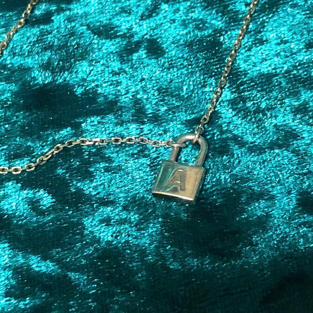 AMBUSH 南京錠 パドロック ミニ ネックレス