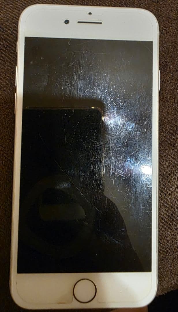 P*h様 iPhone8 シルバー 本体のみ