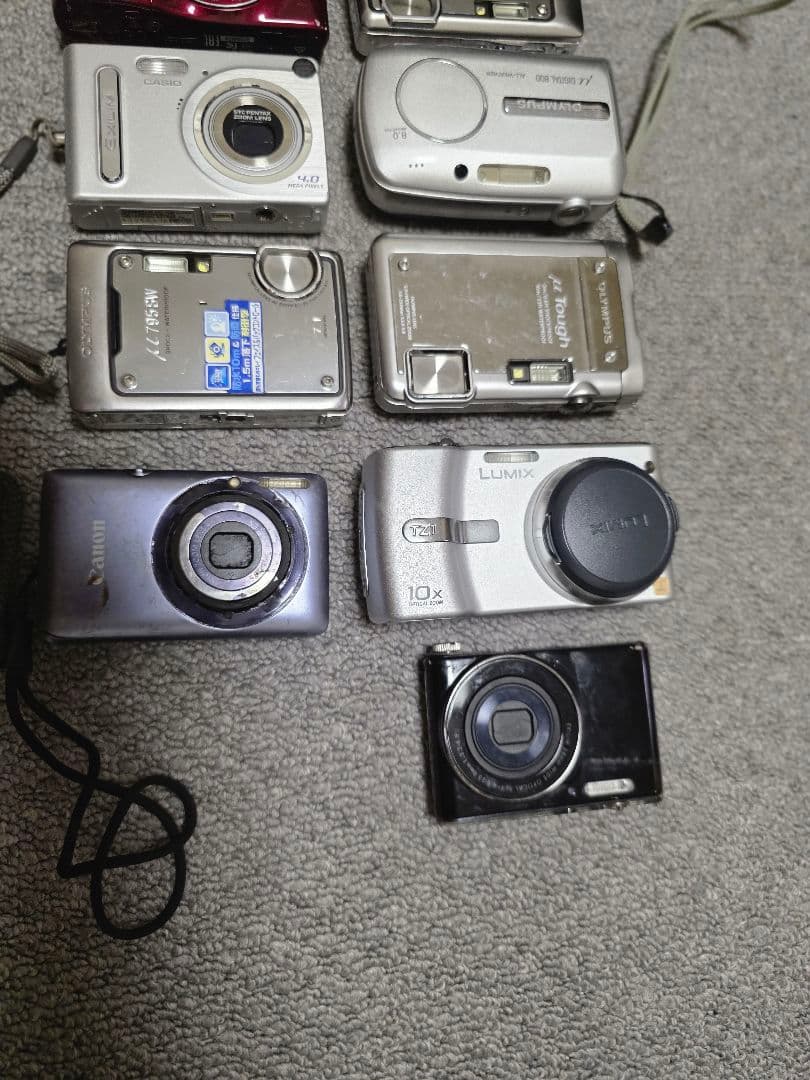 デジタルカメラ　９点セット　(未確認) (ジャンク品)