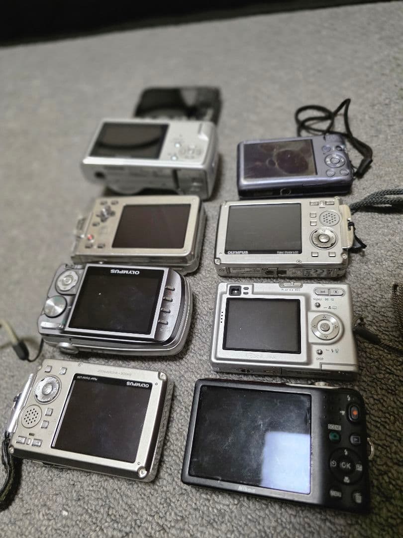 デジタルカメラ　９点セット　(未確認) (ジャンク品)