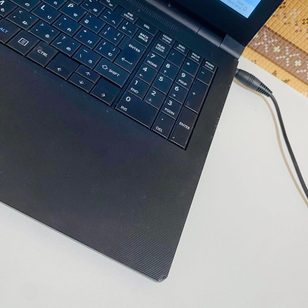 Y856 TOSHIBAノートパソコンSSDサクサク動くWindow11オフィス