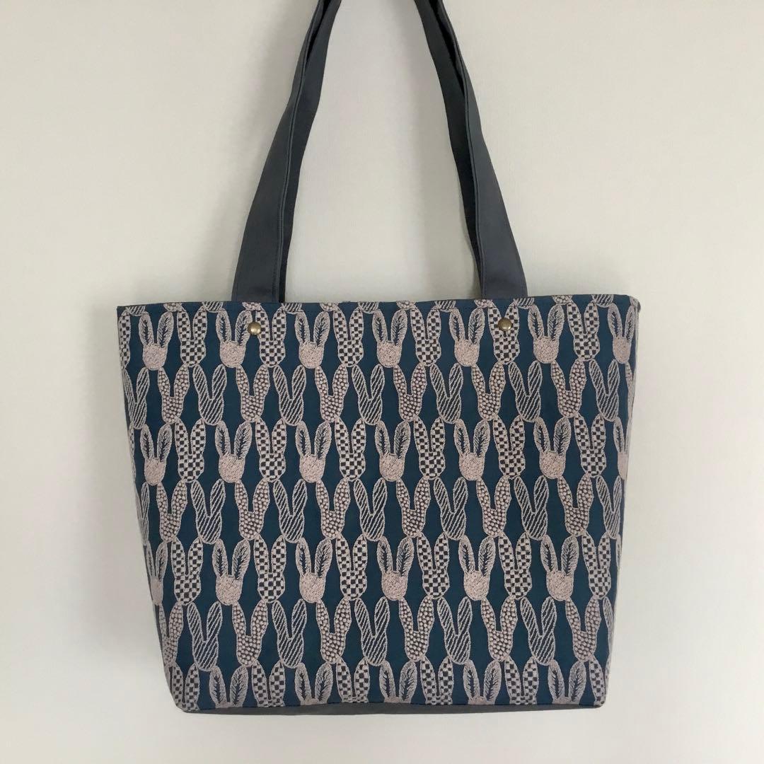 ミナペルホネンpomppiaブルー　大きめ肩掛けトートバッグ　ハンドメイド