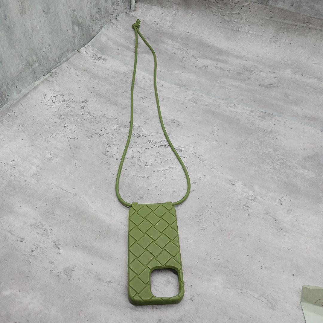 ✨美品✨ ボッテガヴェネタ ストラップ付 iPhone 13 Pro ケース 緑