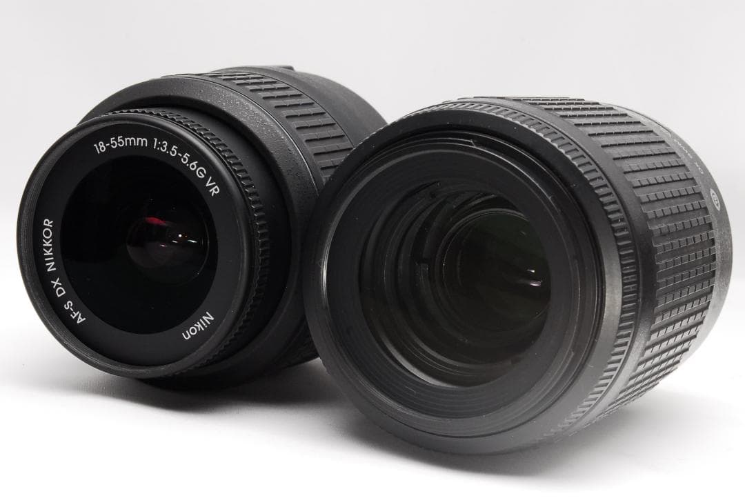 Nikon D3000 ✨️ S数新品級 ダブルレンズ 外箱付 スマホ転送✨️